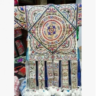 贵州苗族特色纯手工老绣服饰百鸟衣收藏品F-025